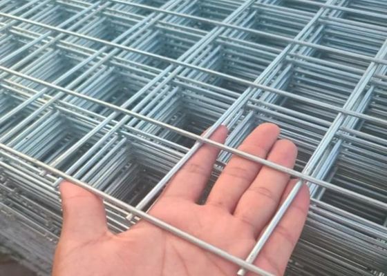 Panneaux de treillis galvanisés soudés de 8 calibres pour clôtures temporaires durables