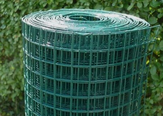 Le vert a enduit le fil Mesh Roll Welded Wire Mesh de 0.35mm-6mm clôturant Rolls anti-vieillissement