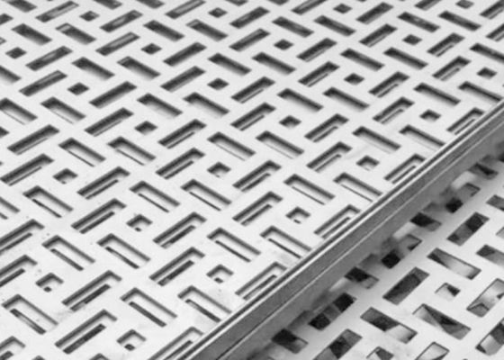 Tôle perforée en acier inoxydable de 0,2 à 10 mm d'épaisseur avec motifs de trous personnalisés pour équipements et filtres industriels