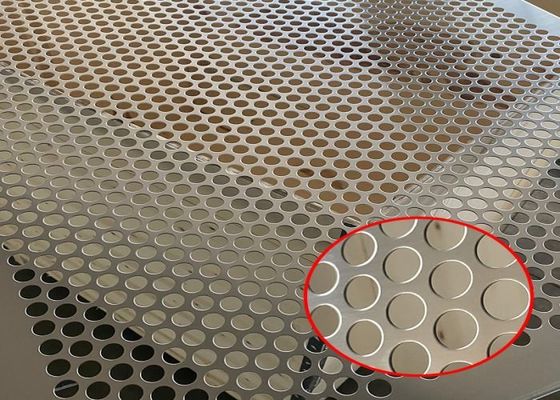 Plaque de maille perforée conçue sur mesure pour les besoins uniques du projet