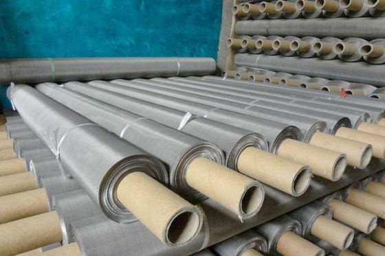 Écran de treillis métallique tissé en acier inoxydable à 200 mailles de 30 m de longueur et résistant à la corrosion