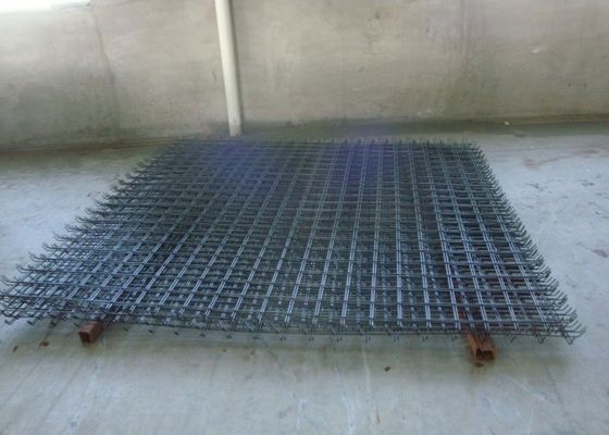 4 Taille d'ouverture Panneaux de treillis métalliques soudés 100 mm x 100 mm Taille de grille Haute résistance