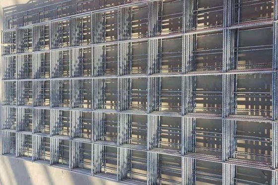 Q195 Panneaux de treillis métalliques soudés en acier à faible teneur en carbone