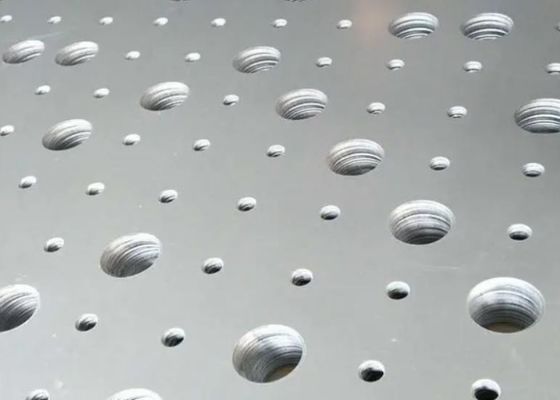 Tôle perforée en acier inoxydable de 0,2 à 10 mm d'épaisseur avec motifs de trous personnalisés pour équipements et filtres industriels