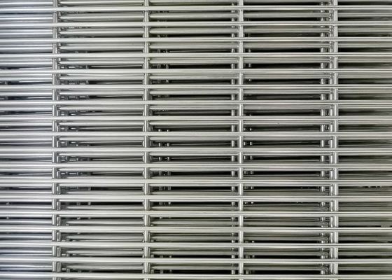 Maillage à écran filtrant résistant à l'abrasion utilisé dans les opérations minières et de carrière