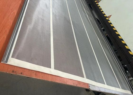 Écran de treillis métallique en treillis métallique galvanisé en surface plat pour le filtrage industriel.