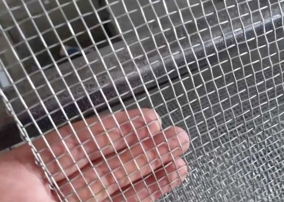 Résistance à l'abrasion trou carré en acier à haute teneur en carbone