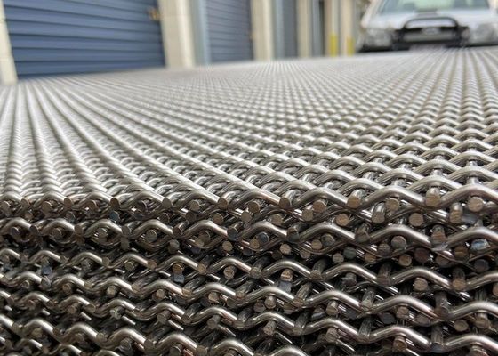 Écran de treillis métallique en acier inoxydable recouvert d'époxy noir avec une résistance élevée à la corrosion pour diverses applications