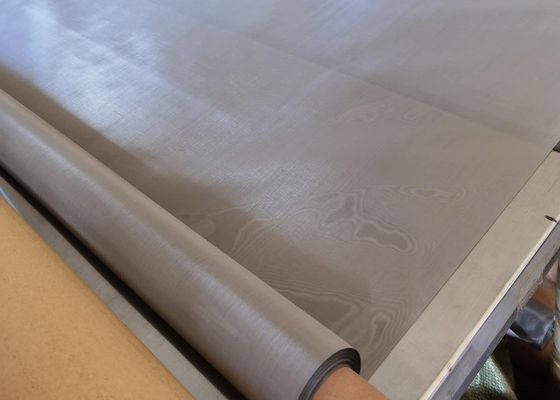 Écran de treillis métallique en acier inoxydable flexible en rouleaux avec différents types de tissus pour une utilisation de filtrage industriel