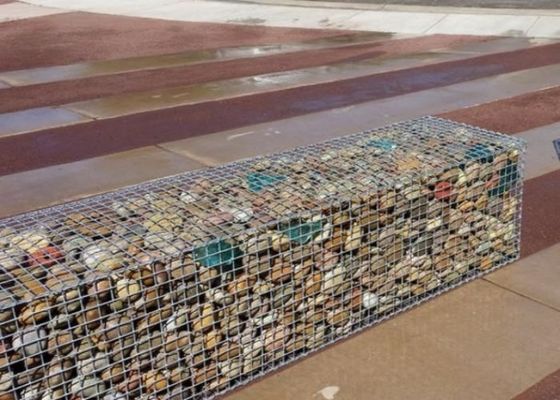Mesh de fil de fer soudé lourd utilisé comme gabion décoratif dans la construction de paysages