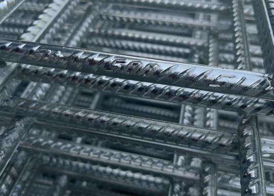 Résistant à la corrosion en acier au carbone
