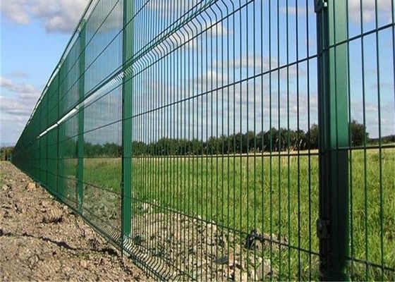 Maillage de fil soudé en acier au carbone enduit en PVC pour clôture de sécurité