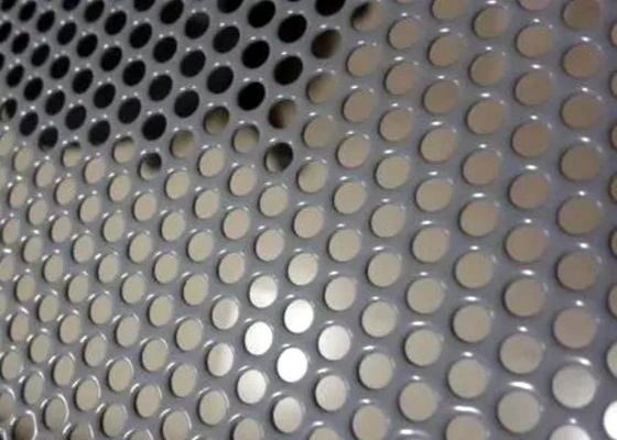 Normes ISO 9001 Faisceau métallique galvanisé perforé pour la décoration