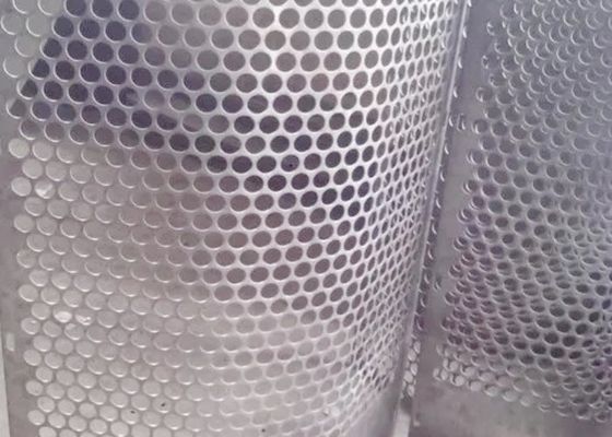 Normes ISO 9001 Faisceau métallique galvanisé perforé pour la décoration