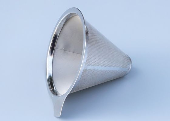 0.7mm feuille d'aluminium perforée blanche avec des trous carrés pour la décoration