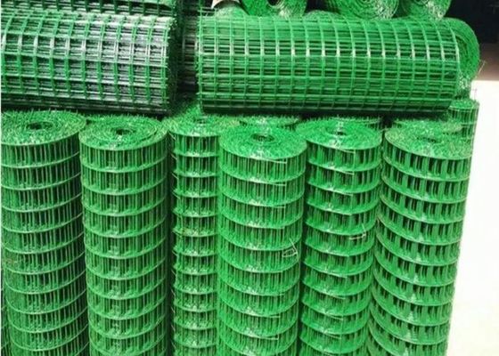Rôles de treillis métalliques soudés verts pour clôtures en carbone