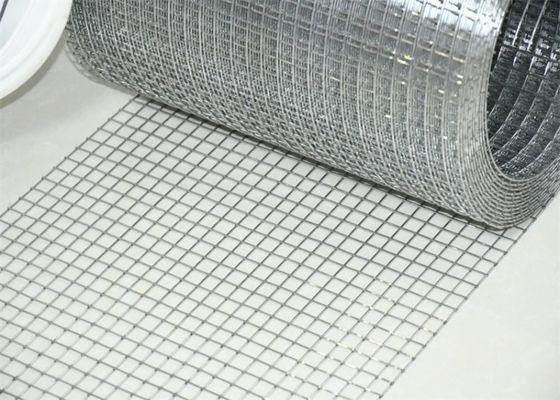 0.5m-2.5m Largeur Mesh soudé galvanisé avec longueur de rouleau 15M