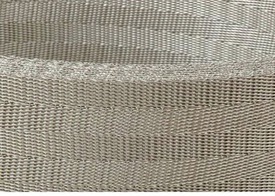 Écran en treillis métallique tissé en acier au carbone à haute résistance à la traction avec une taille d'ouverture de 1 mm à 100 mm et une forme de trou carré pour usage industriel et minier