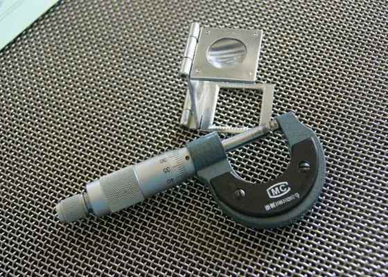 Maillage de filtrage personnalisé 50-500 microns avec service de coupe