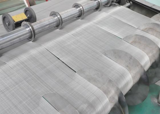 Écran de treillis métallique tissé à largeur personnalisable avec plusieurs options de matériaux