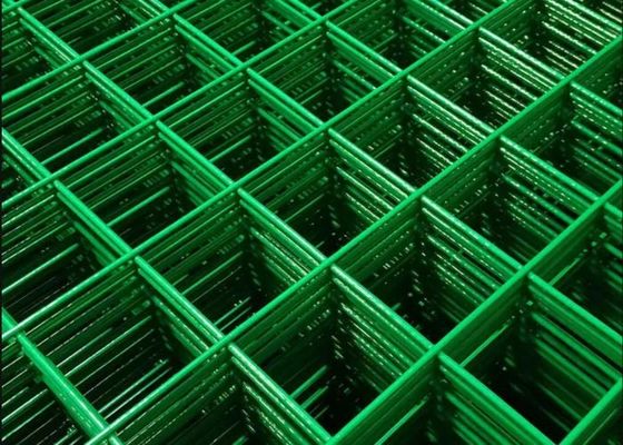 le vinyle vert de 1.8m a enduit le trou soudé de rectangle de Panels Weldmesh Sheets de grillage