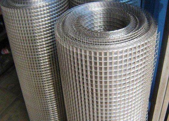 L'acier au carbone BWG15 a galvanisé Mesh Rolls For Construction Projects soudé