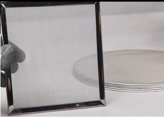 Résistant chimique tissé en métal SS304 316 de tamis filtrant de longueur carrée de la maille 30m
