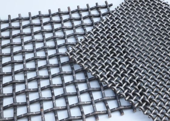 Écran de treillis métallique tissé à haute résistance à la traction pour 30° 180° type crochet et fente longue