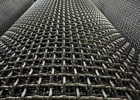 Écran en treillis métallique tissé à haute résistance à la traction avec une ouverture de 2 mm et une largeur de rouleau de 0,9 à 1,5 m